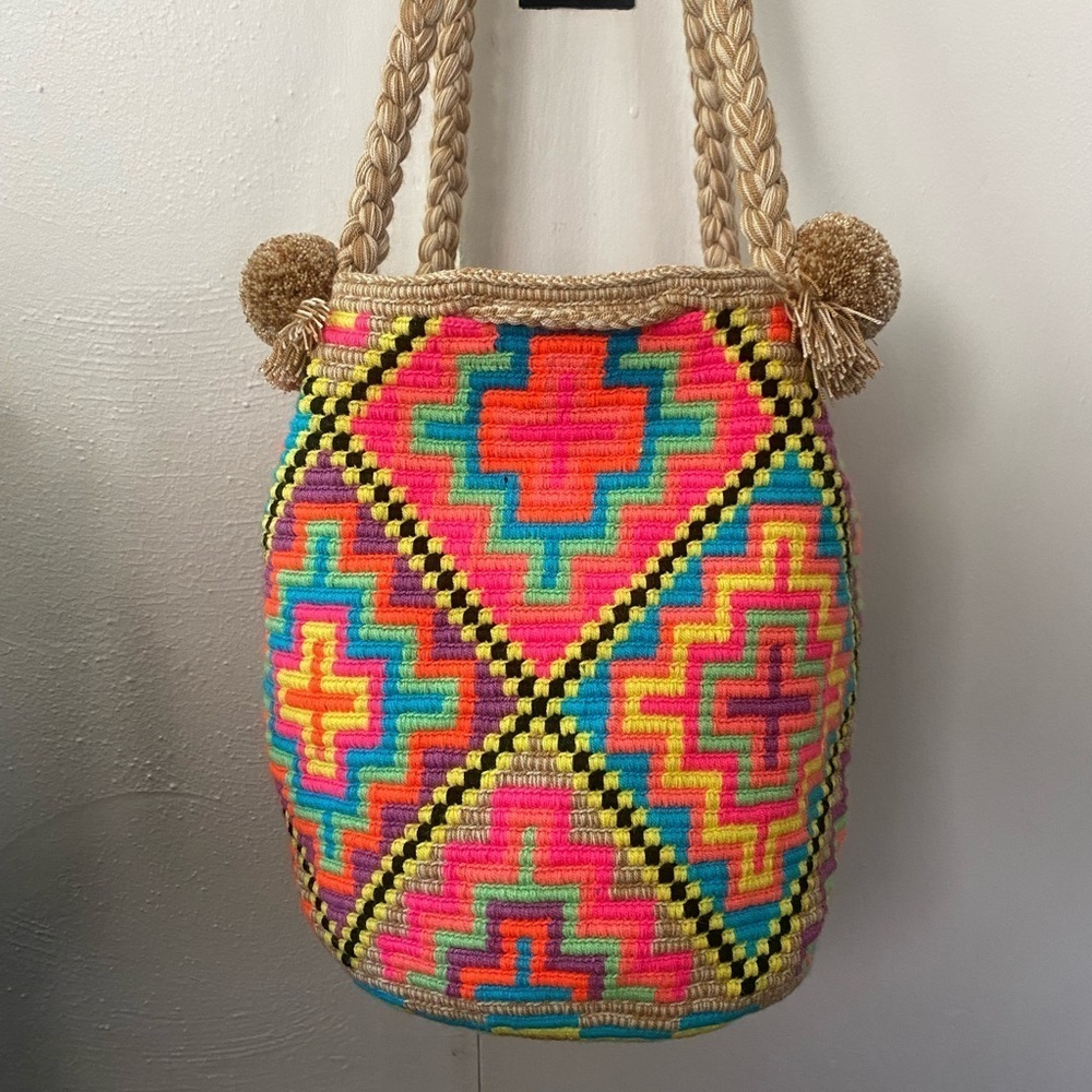 Le Pom Pom Multi Color Bucket Mochila Bag - Picture 3 of 7